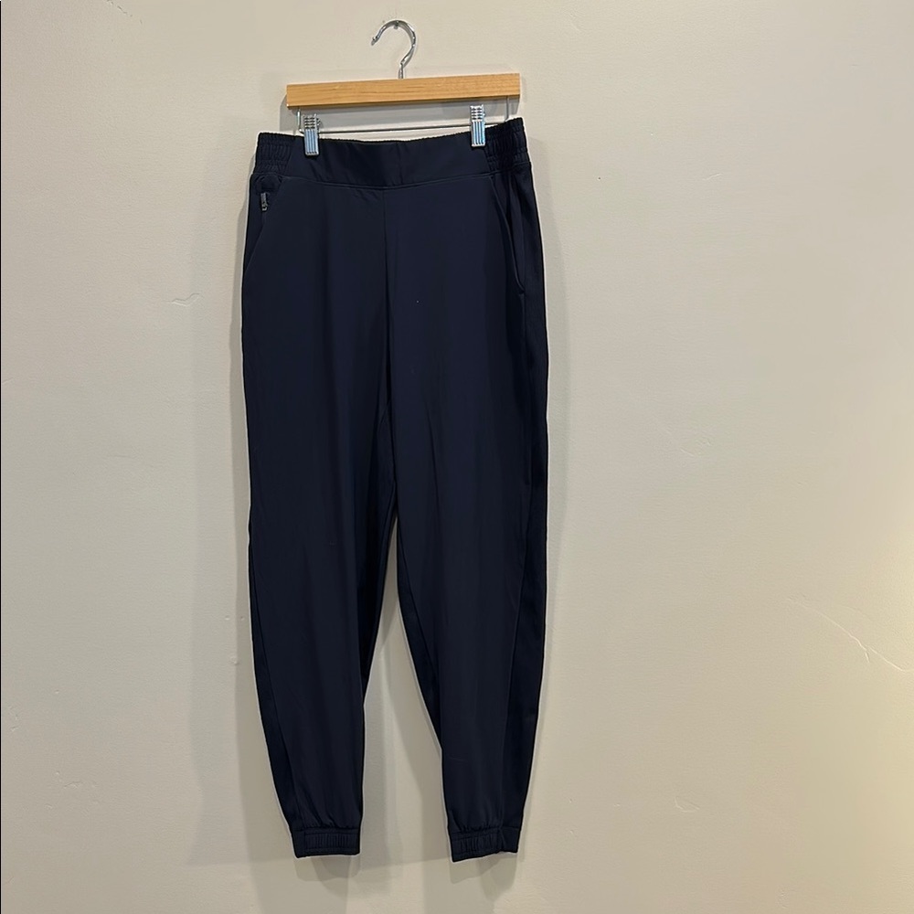 Athleta Navy Moisture-Wicking Fabric and Elastic Waistband. Size 8.